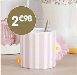 b&m Mug rayures roses et anse fleur offre