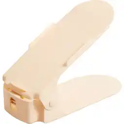 Carrefour Carrefour home range-chaussures pliable offre