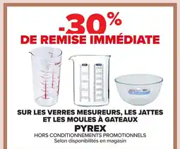 Carrefour PYREX Sur les verres mesureurs, les jattes et les moules à gateaux offre