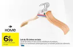 Carrefour Carrefour - lot de 10 cintres en bois offre