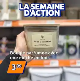 Action Bougie parfumée avec une mêche en bois offre