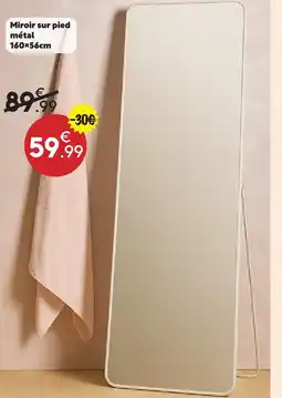 Maxi Bazar Miroir sur pied métal offre