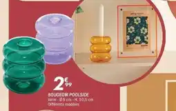 La Foir'Fouille Bougeoir poolside offre