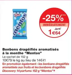Monoprix MENTOS Bonbons dragéifiés aromatisés à la menthe offre