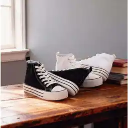 Carrefour Tex baskets toile compensées femme offre