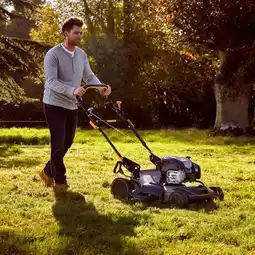 Brico Dépôt Tondeuse thermique auto-tractée 163cm³ offre