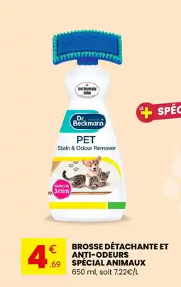 Stokomani DR. BECKMANN Brosse détachante et anti-odeurs spécial animaux offre