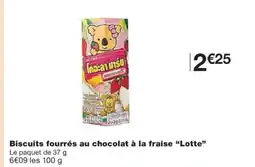 Monoprix LOTTE Biscuits fourrés au chocolat à la fraise offre