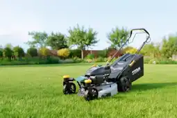 Brico Dépôt Tondeuse thermique 201 cm³ 53 cm, autotractée offre