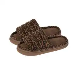 Carrefour Isotoner pantoufles adulte offre