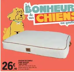 E.Leclerc COUSSIN RECTANGLE LAINE BOUCLÉE LOVE STORY offre