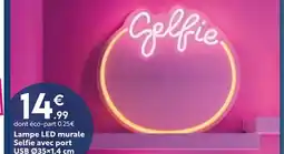 Maxi Bazar Lampe LED murale Selfie avec port USB offre