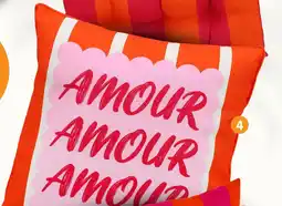 b&m Coussin amour offre