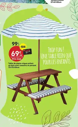 Maxi Bazar Table de pique-nique enfant en bois avec coussins et parasol offre