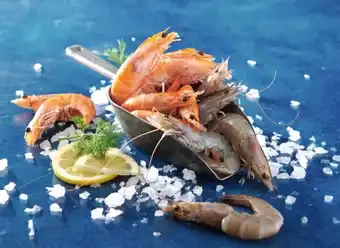 Auchan Sans marque gambas entières cuites réfrigérées ou crues décongelées offre