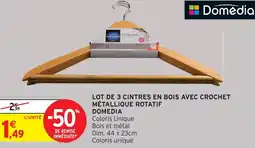 Intermarché Domédia lot de 3 cintres en bois avec crochet métallique rotatif offre