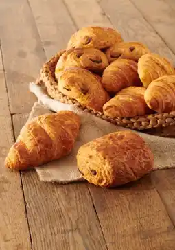 Auchan Supermarché Sans marque 5 croissants + 5 pains au chocolat pur beure offre