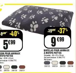 La Foir'Fouille Matelas pour animaux à motifs pattes offre
