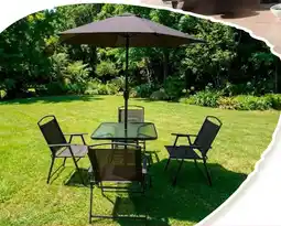 Maxi Bazar Table de jardin avec 4 chaises et un parasol acier et plateau verre trempé Table offre