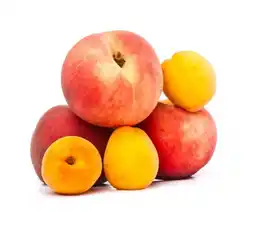 Auchan Sans marque abricots, pêches ou nectarines mûrs à point offre