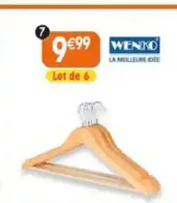 Maximo 6 cintres en bois forme galbée offre