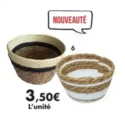 E.Leclerc Panier de rangement en jonc de mer tréssé et corde noir ou coton blanc offre