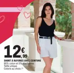 E.Leclerc SHORT À RAYURES AVEC CEINTURE offre