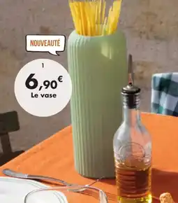 E.Leclerc Vase vert stripes en verre offre