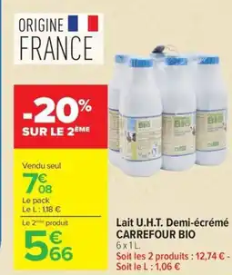 Carrefour CARREFOUR BIO Lait U.H.T. Demi-écrémé offre