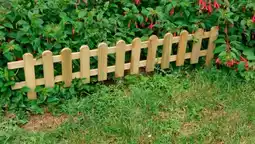 Auchan Gardenstar bordure en bois à planter offre
