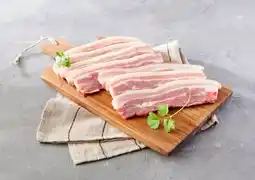 Auchan Sans marque porc : poitrine tranchée avec os offre