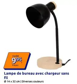Action Lampe de bureau avec chargeur sans fil offre