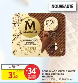 Intermarché Hyper MAGNUM CÔNE GLACÉ WAFFLE WHITE CHOCO COOKIE offre