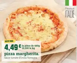Fresh pizza margherita offre
