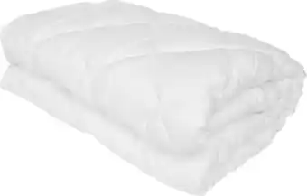 Match Edona, couette chaude toucher microfibre doux offre