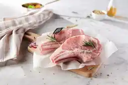 Auchan Supermarché Sans marque veau : côte*** avec os offre