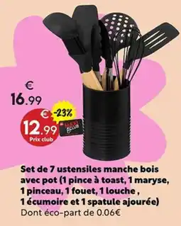 Maxi Bazar Set de 7 ustensiles manche bois offre
