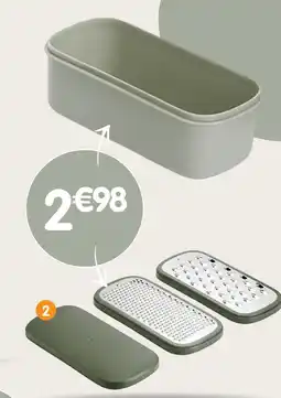 b&m Boîte de rangement avec couvercle et râpes offre