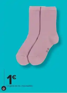 Carrefour Market e La paire de mi-chaussettes offre