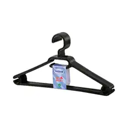 Auchan Actuel set cintres en plastique tontarelli offre