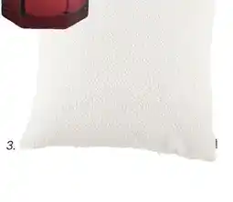 Maisons du Monde Coussin bouclette offre