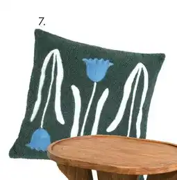 Maisons du Monde Housse de coussin brodée offre