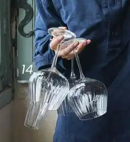 Maisons du Monde Verre à pied waterfall offre