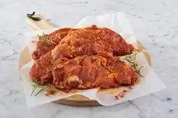 Auchan Supermarché Sans marque porc : côte échine marinée avec os offre
