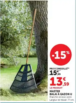 Super U MASTER BALAI À GAZON U offre
