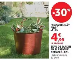 Hyper U Seau de jardin en plastique recycle-42 l offre