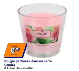 Action CANDRA Bougie parfumée dans un verre offre