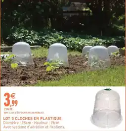 Intermarché Cloches en plastique offre
