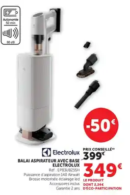Hyper U Electrolux BALAI ASPIRATEUR AVEC BASE offre