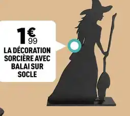 Zoé Confetti Sorcière avec balai sur socle offre